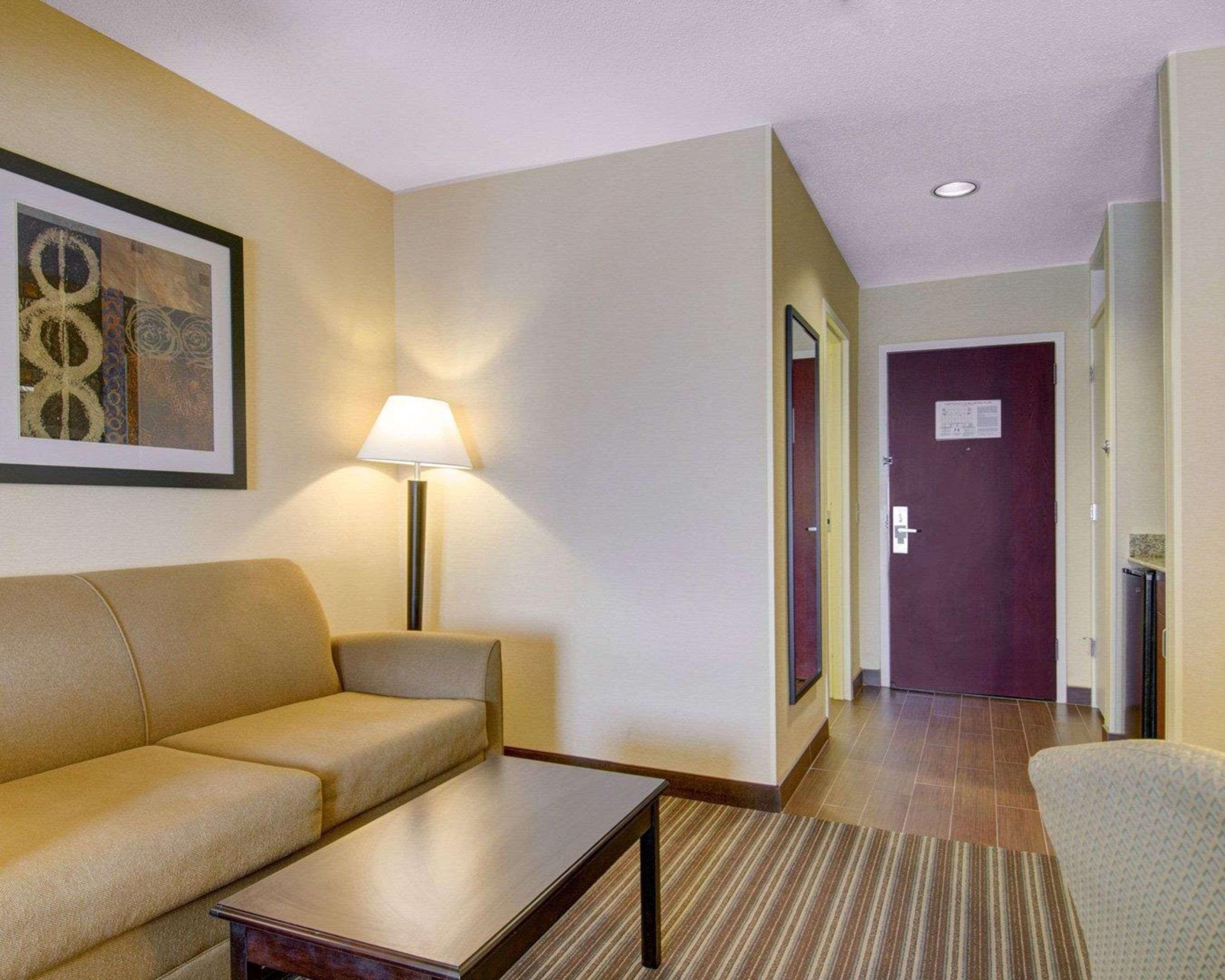 Spark By Hilton Woburn Boston Exterior photo