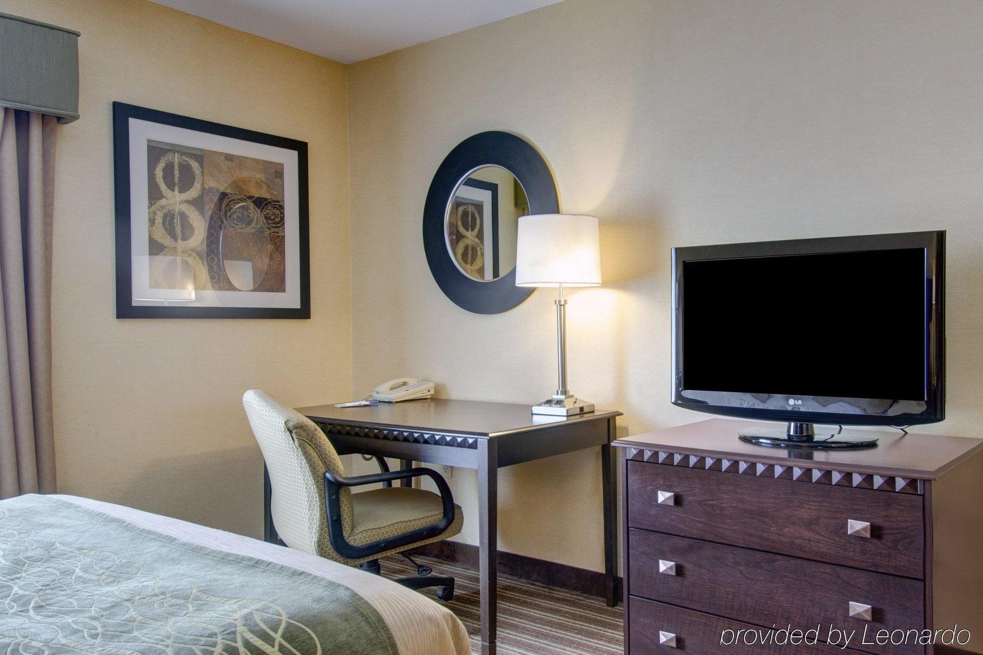 Spark By Hilton Woburn Boston Exterior photo